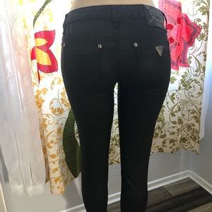 Guess skinny jeans 🌺🌸